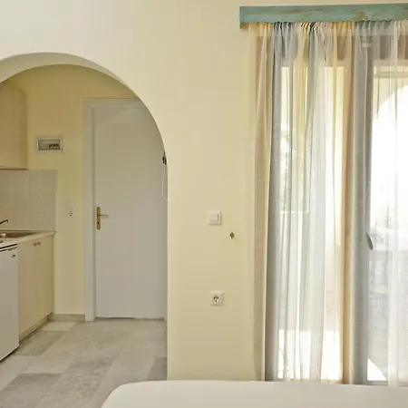 Apartahotel Oasis Mikri Vigla