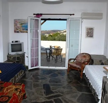 Oasis Aparthotel Mikri Vigla