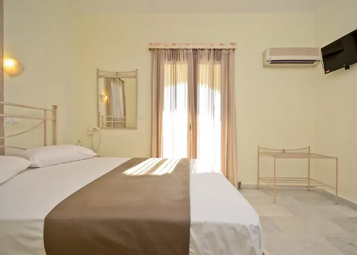 Aparthotel Oasis Mikri Vigla