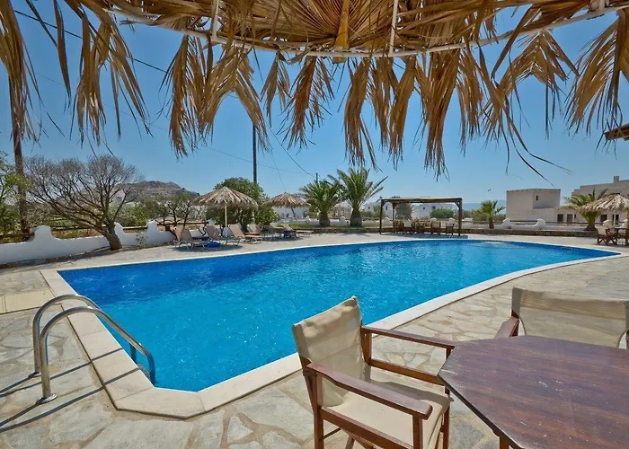 Oasis Aparthotel Mikri Vigla