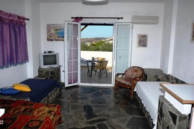 Oasis Aparthotel Mikri Vigla